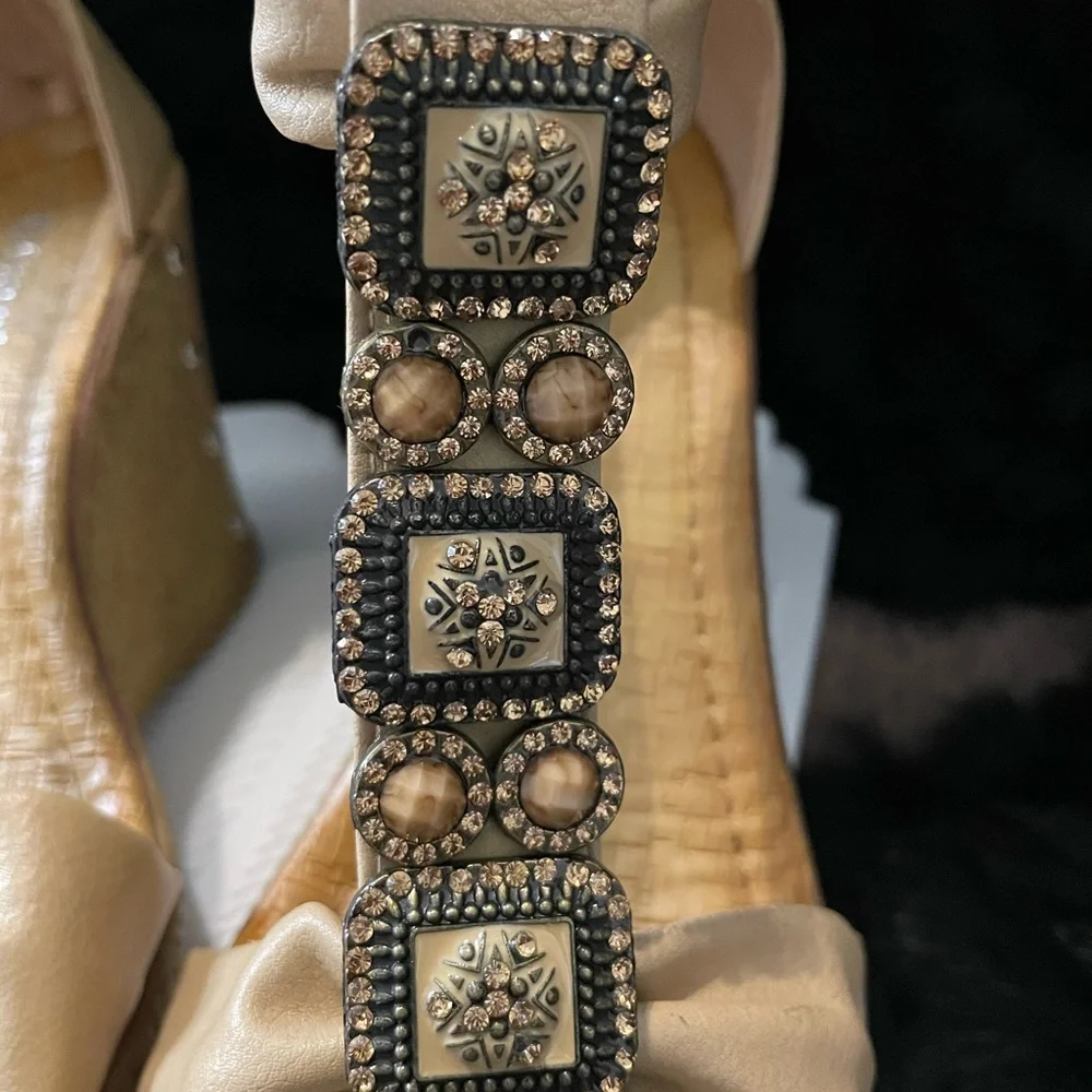 Tan wedges - Picture 5 of 5
